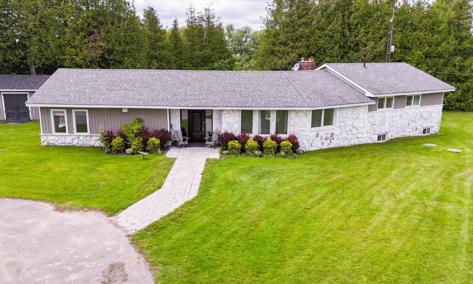 Deer Run Cottage- Golf Course Cottage Kawartha Lakes Dış mekan fotoğraf